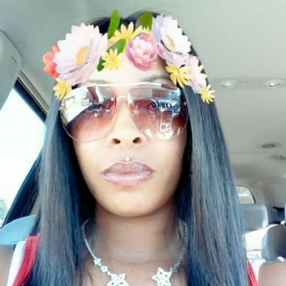 Meet your Posher, Jameah - Picture 1 of 1